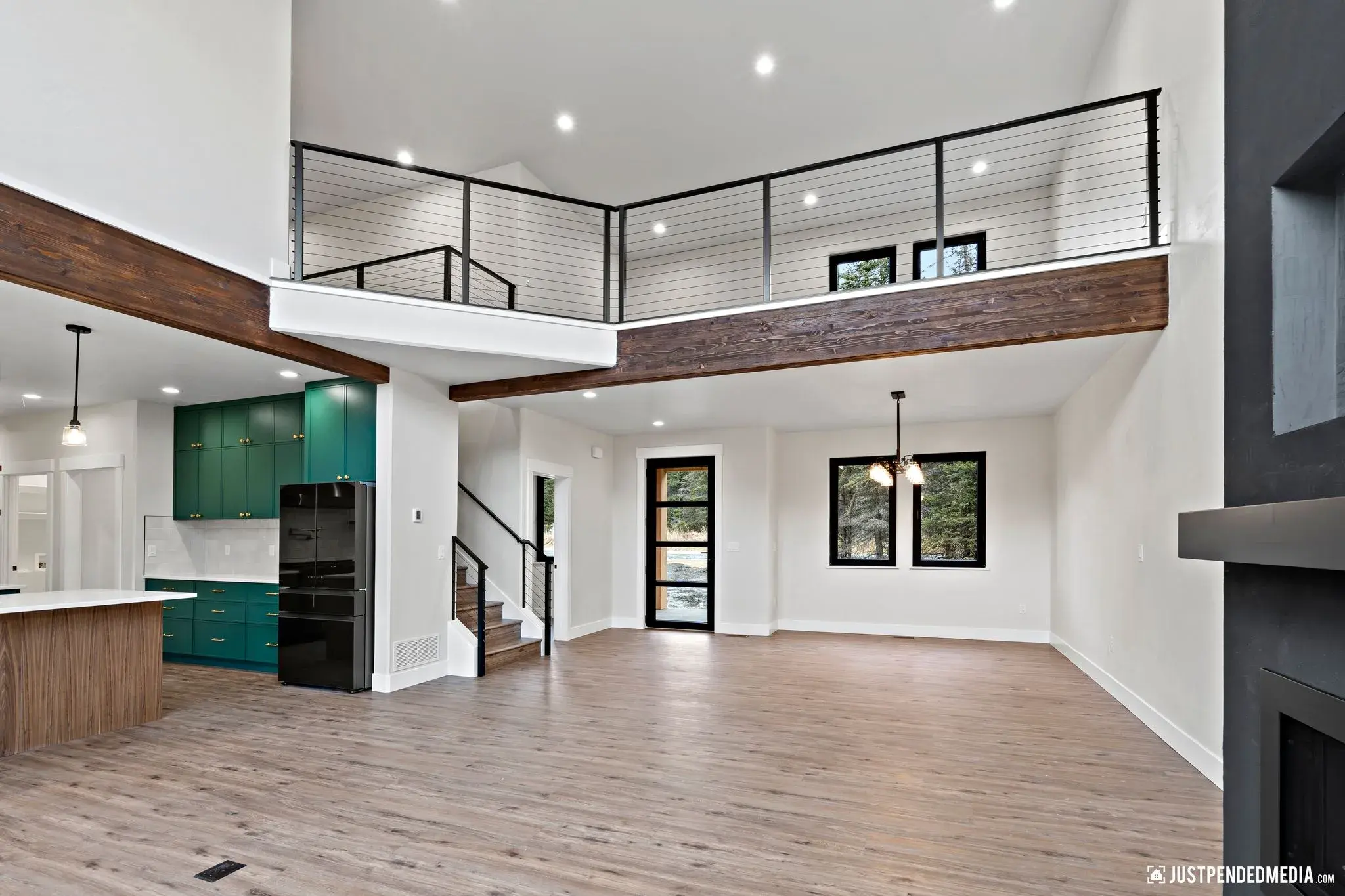 Carroll Creek gallery photo 1